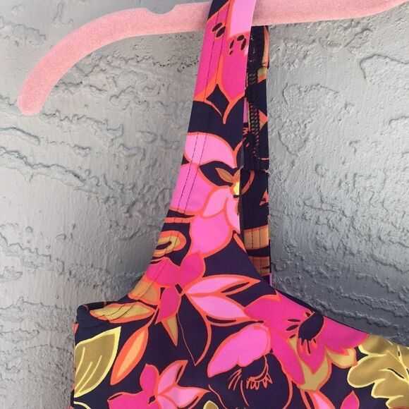 Land’s End Size 2 Bathing Suit Top NWT - Picture 6 of 12